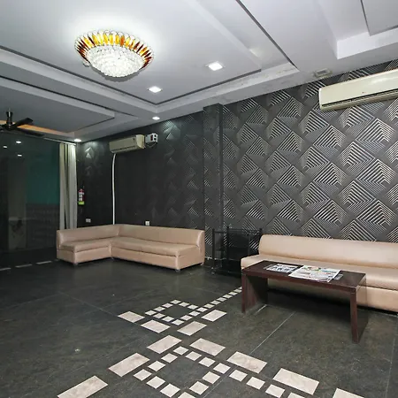 Oyo 9030 Hotel Delhi Airport Plaza-2