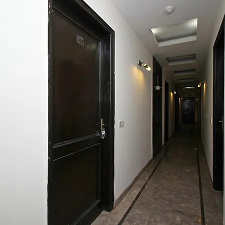Oyo 9030 Hotel Delhi Airport Plaza-3